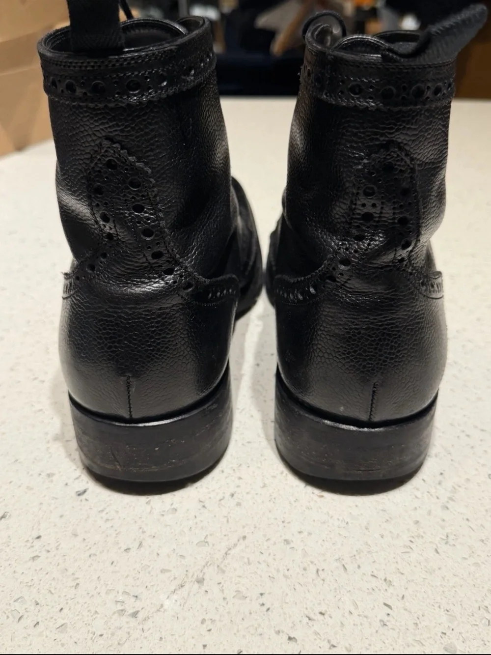 Tom Ford Men's Black Leather Wingtip Lace-Up pebbled Boots